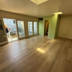 Fresh Oak 22mil Vinyl Floor - New