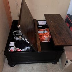 Center Table And Stackable Tables, Good Quality 