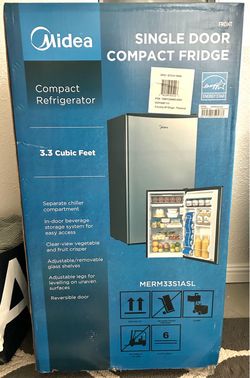 Mini fridge