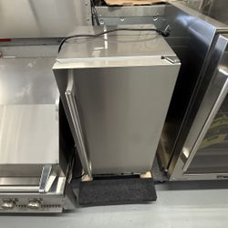 🧊 Ice Maker for Sale – Model HBZB-30N