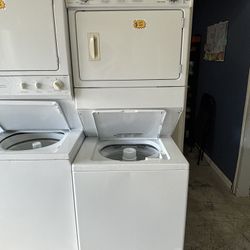 WHIRLPOOL 27” WASHER AND DRYER STACKABLE FOR SALE
