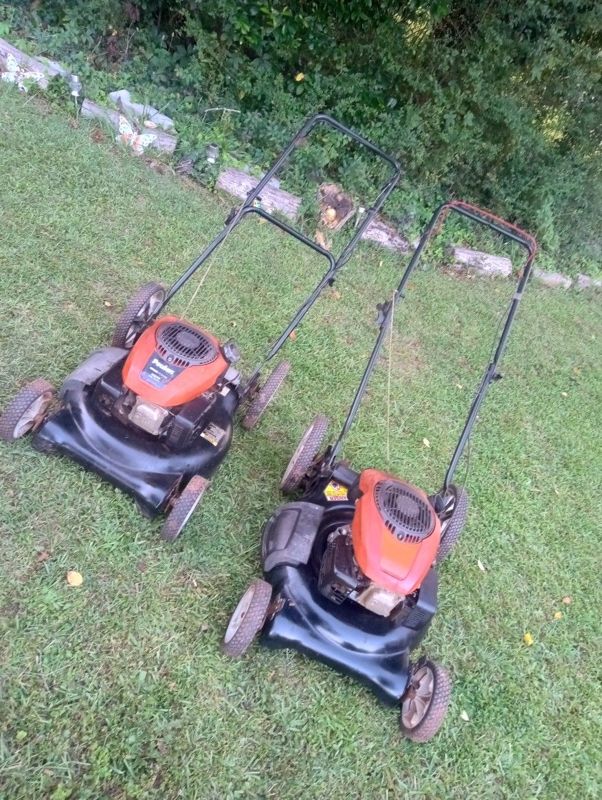 Poulan Kohler XT Series 6.75 Lawnmowers