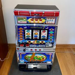 Vintage Japanese Macy Grandview Products Large Slot Machine With Coins- GREAT WORKING CONDITION 