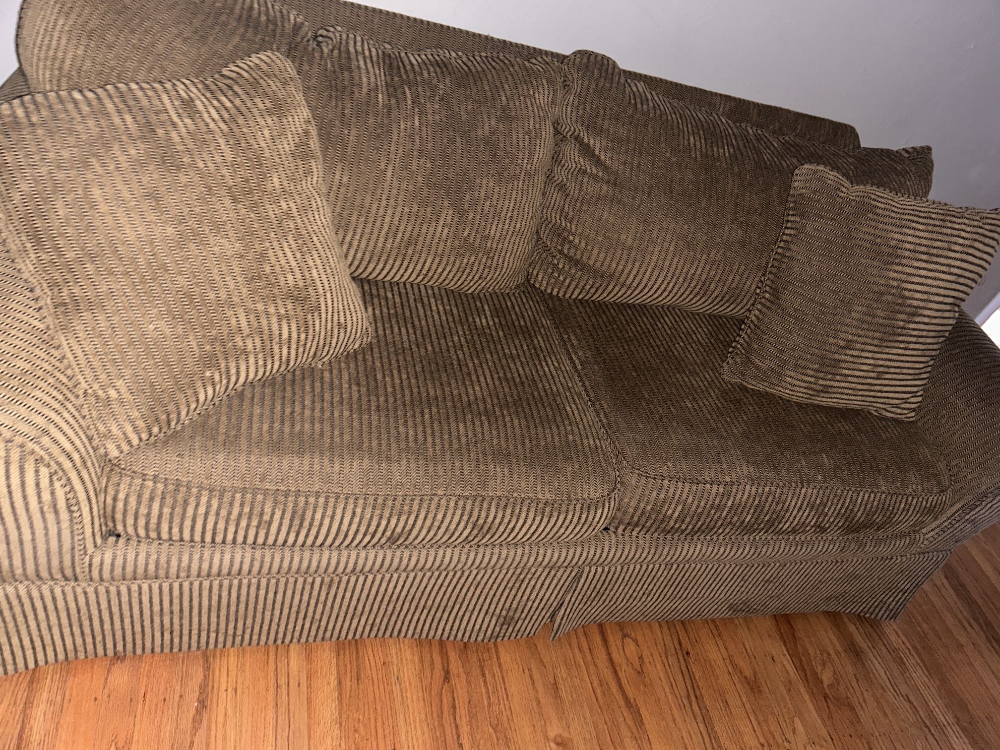 Sofa Bed/ Sleeper Couch