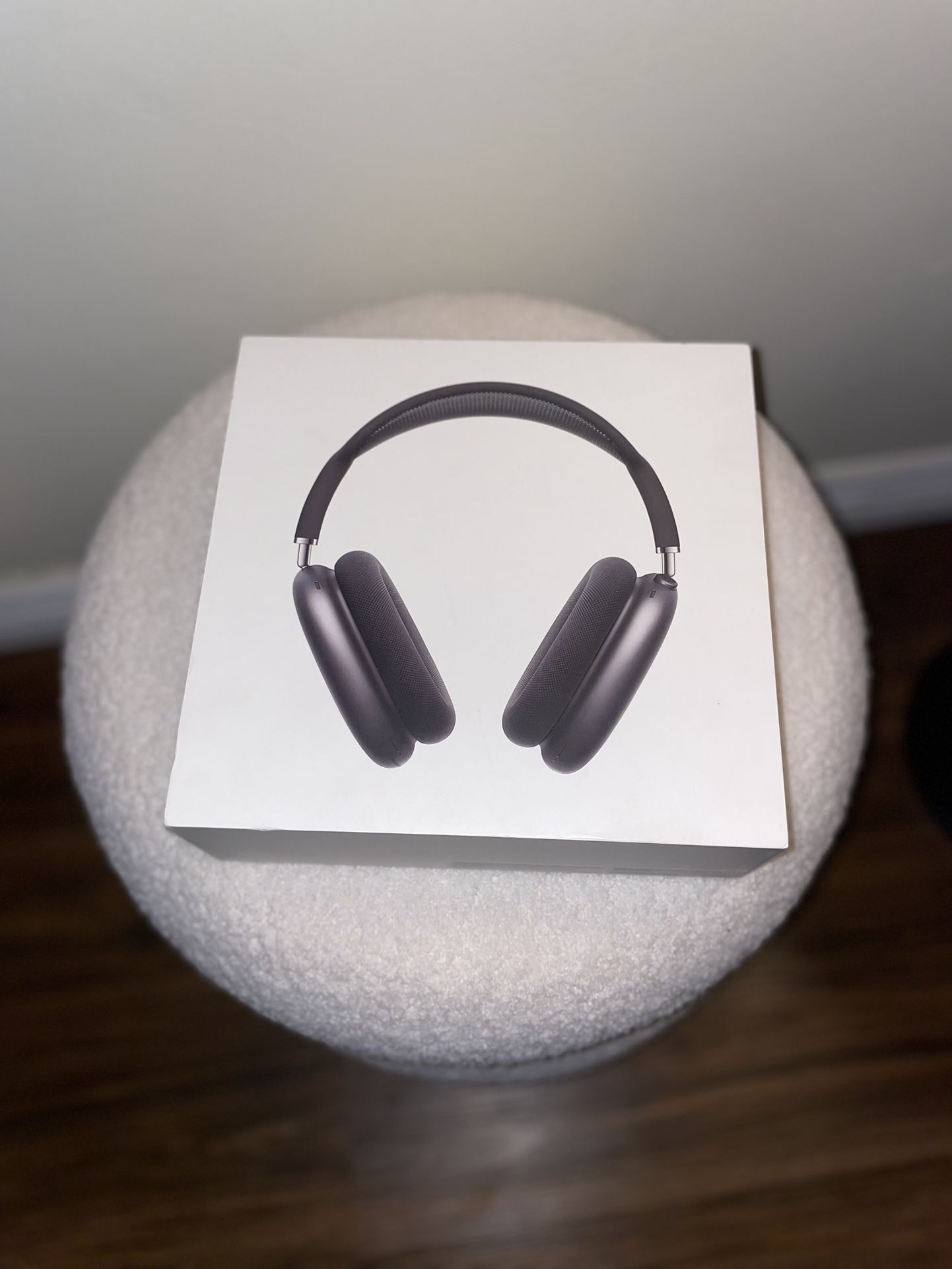 AirPods Max Space Gray with Black Headband And Smart Case