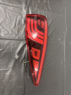 OEM Kia sportage 2017-2019 Tail Light Right passenger side
