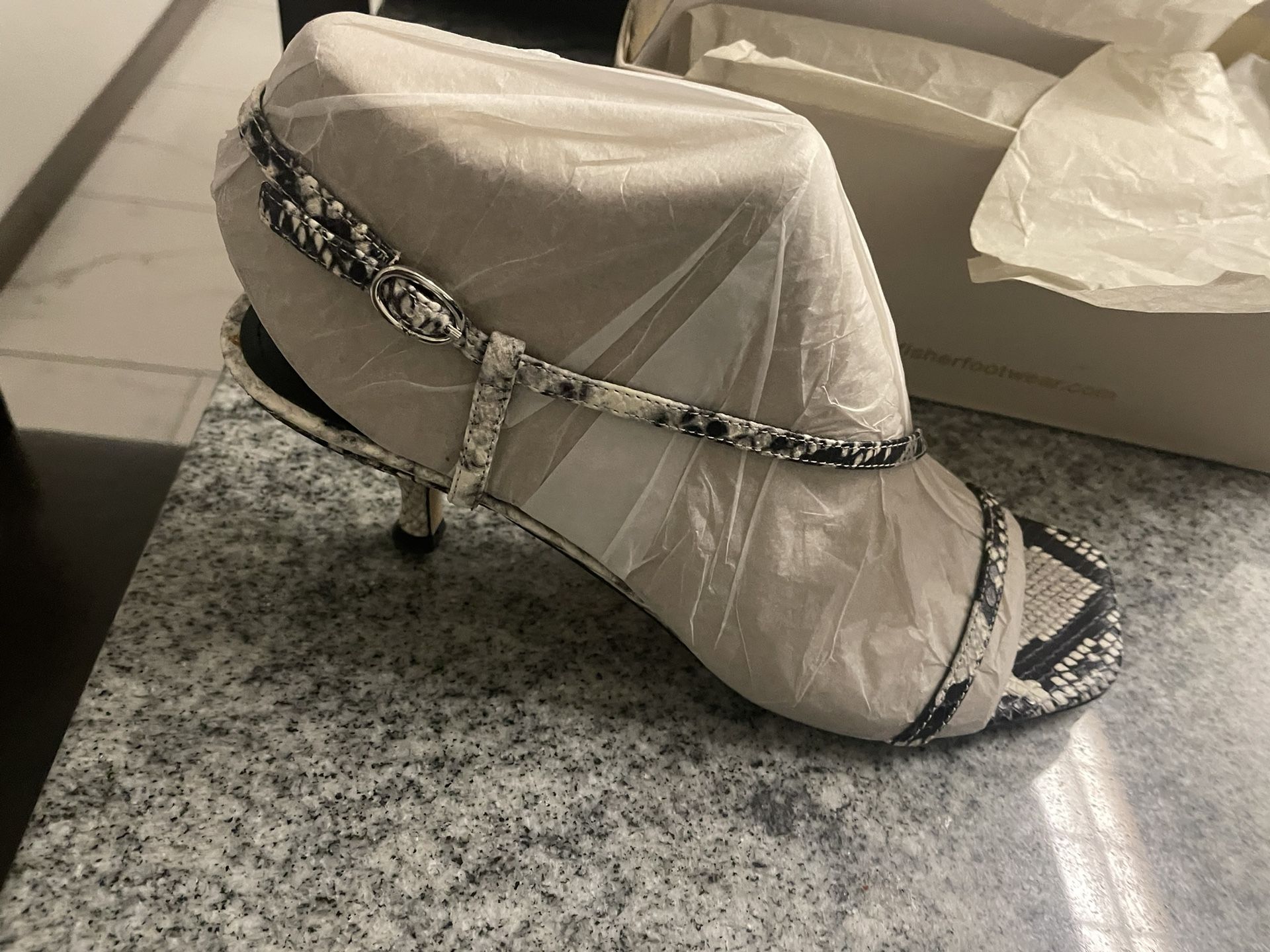 Brand New Heel Size 10W
