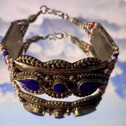 Vintage Gorgeous Southwest Link .925 Sterling Silver Handmade Bracelet  Blue Lapis  And Coral stone.