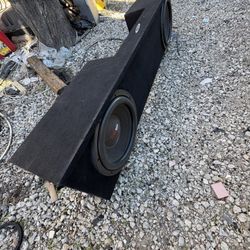 12” Subwoofers In Sealed Box