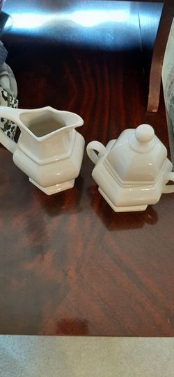 Vintage Creamer & Sugar bowl.