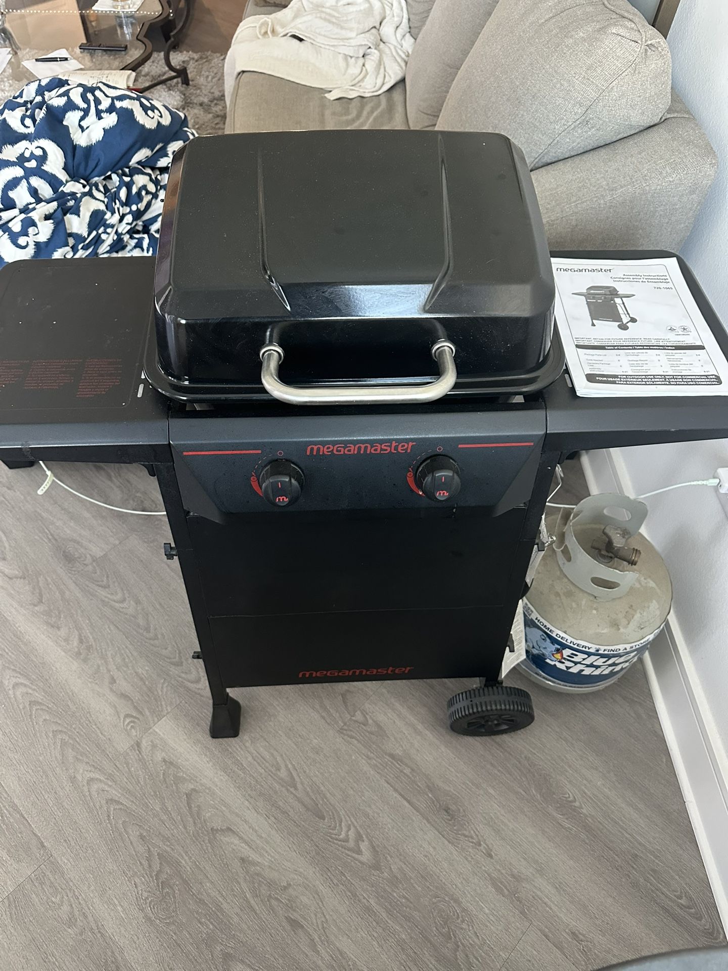Mega master 2burner Propane Grill