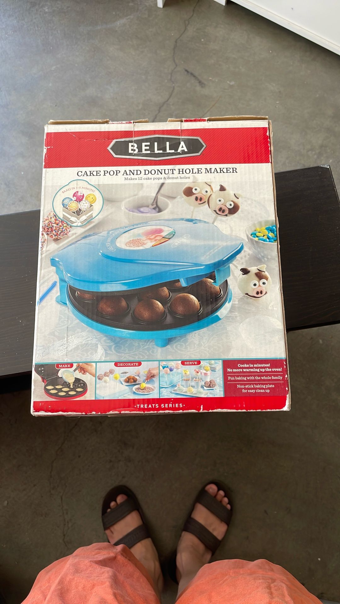 Cake Pop And Donut Hole Maker