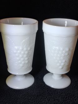 Vintage Milk Glass Tumblers 