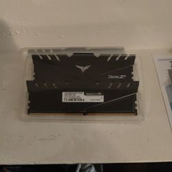 2x 8 GB Ram Sticks