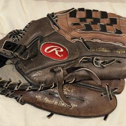 Rawlings Baseball Glove 