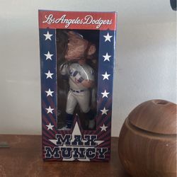 Max Muncy Bobblehead - Los Angeles Dodgers SGA 05/12/2022 - Brand New in Box