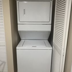 Whirlpool Stackable Washer and Dryer $280