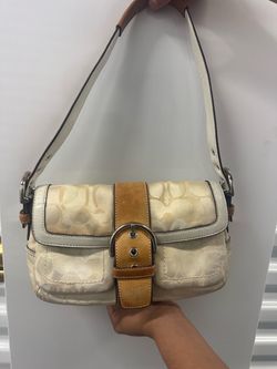 Coach Signature Canvas Shoulder Bag