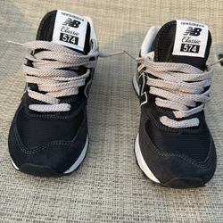 black new balance 574 size 5y