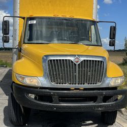 26 Foot Box Truck With Liftgate