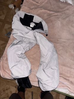 Snowboarding pants