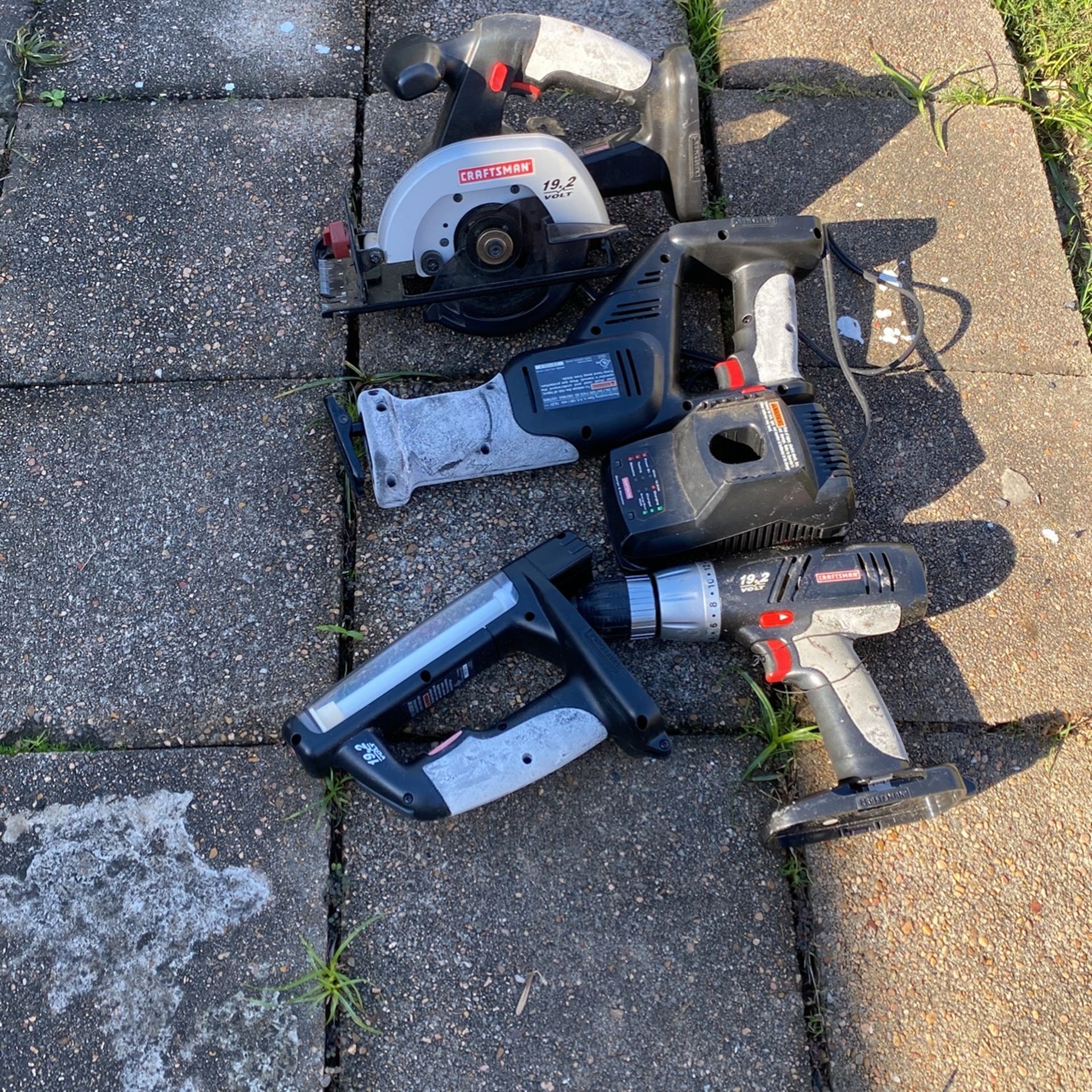 Black Craftsman Tools (Missing Battery) Good Condition