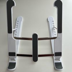 Adjustable Laptop Stand