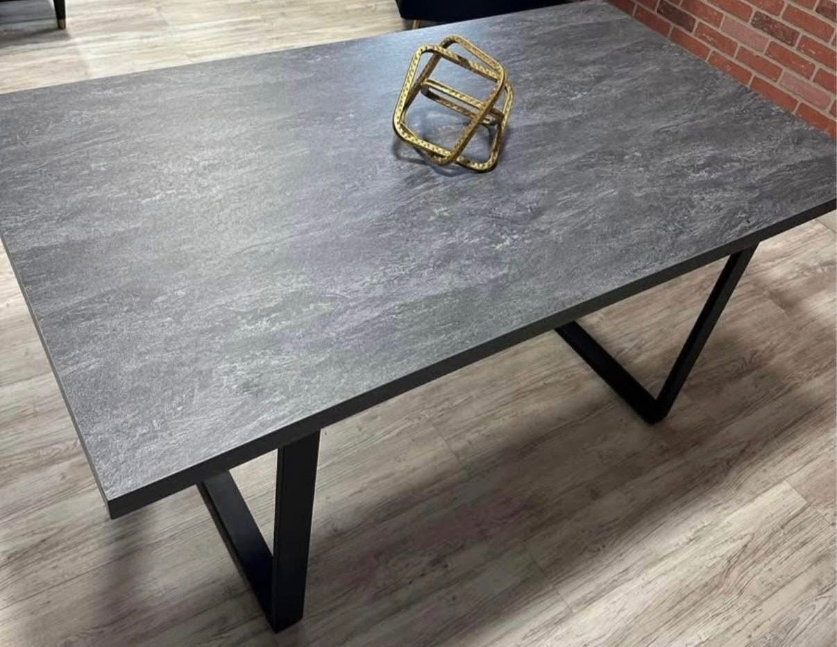 Dinning Room Table