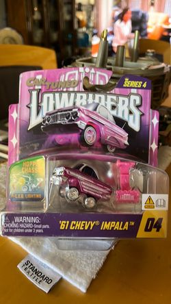 Car tuned lowriders 61 impala series 4 diecast