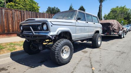 1966 Jeep Wagoner With Chevy Small Block