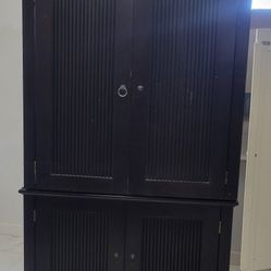79H X 24Dx39W Wardrobe / Armoire 2 Pc 