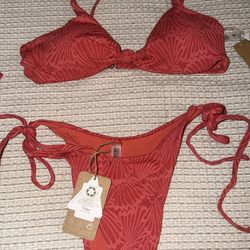 Beautiful coral 🪸 2pc Bikini size M