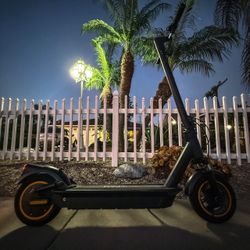 Electric scooter