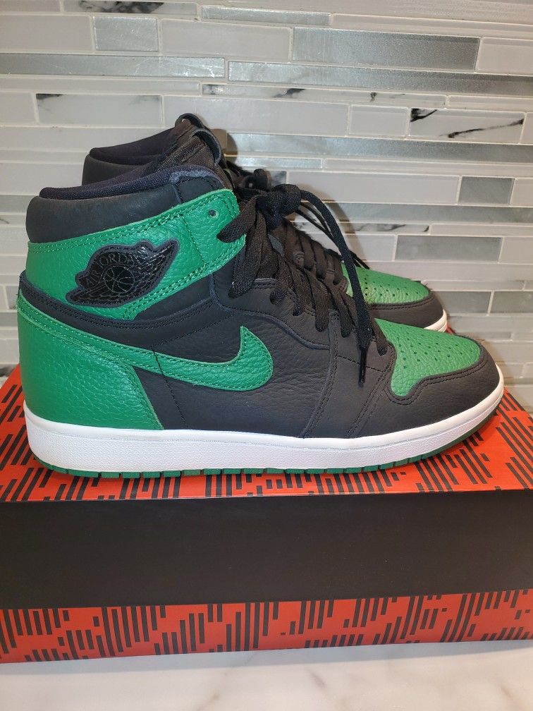 Air Jordan Retro 1 High OG Pine Green 2.0 Edition. Size 10 Men's