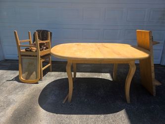 Solid Wood Dining Table & Chairs (8)