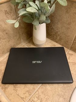 15.6 inch Asus Laptop with Bluetooth, SSD, Win 11, and New Battery