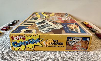 HOT Wheels CRACK-UPS 1985 Toy Crash Course Cars 