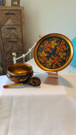 KHOKHLOMA WOODEN ART HAND PAINTED place set