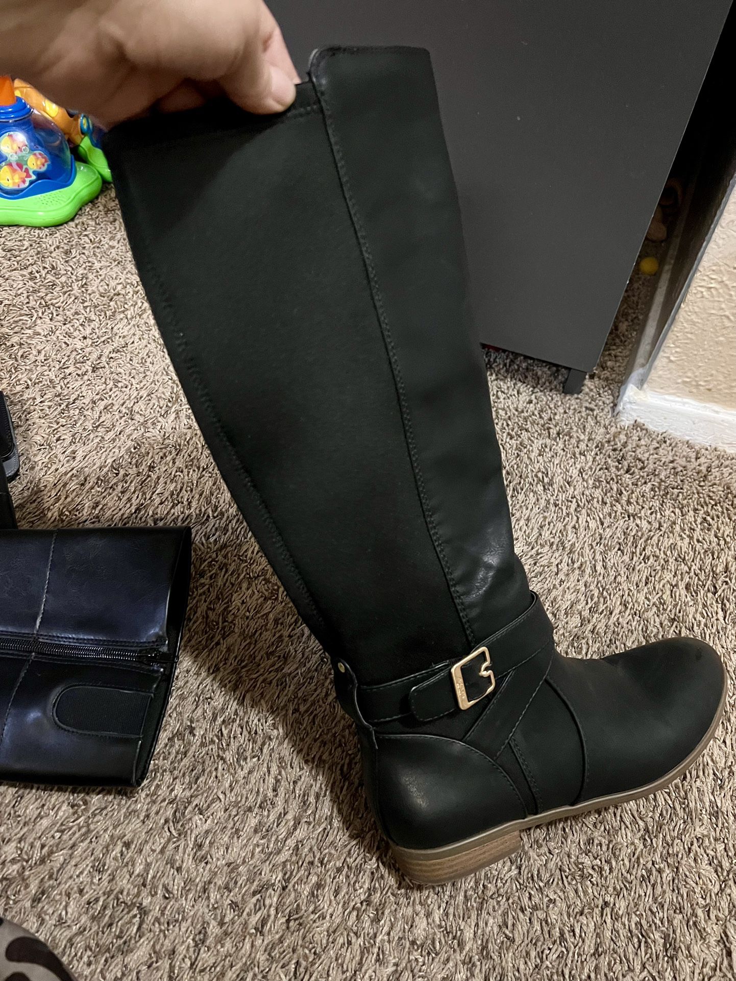Women’s Boots Size 8 