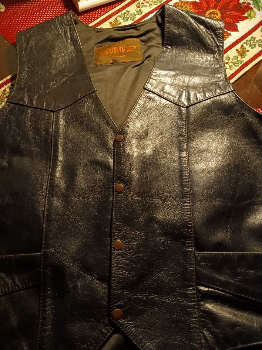 Men's XL XXL Motorcycle Leather Vest Indian On The Back