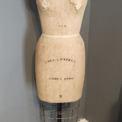 Wolf Antique 1920 Mannequin