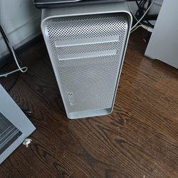 2010 Mac Pro Desktop 
