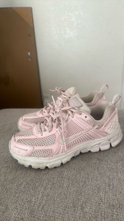 Baby pink Nike Vomeros
