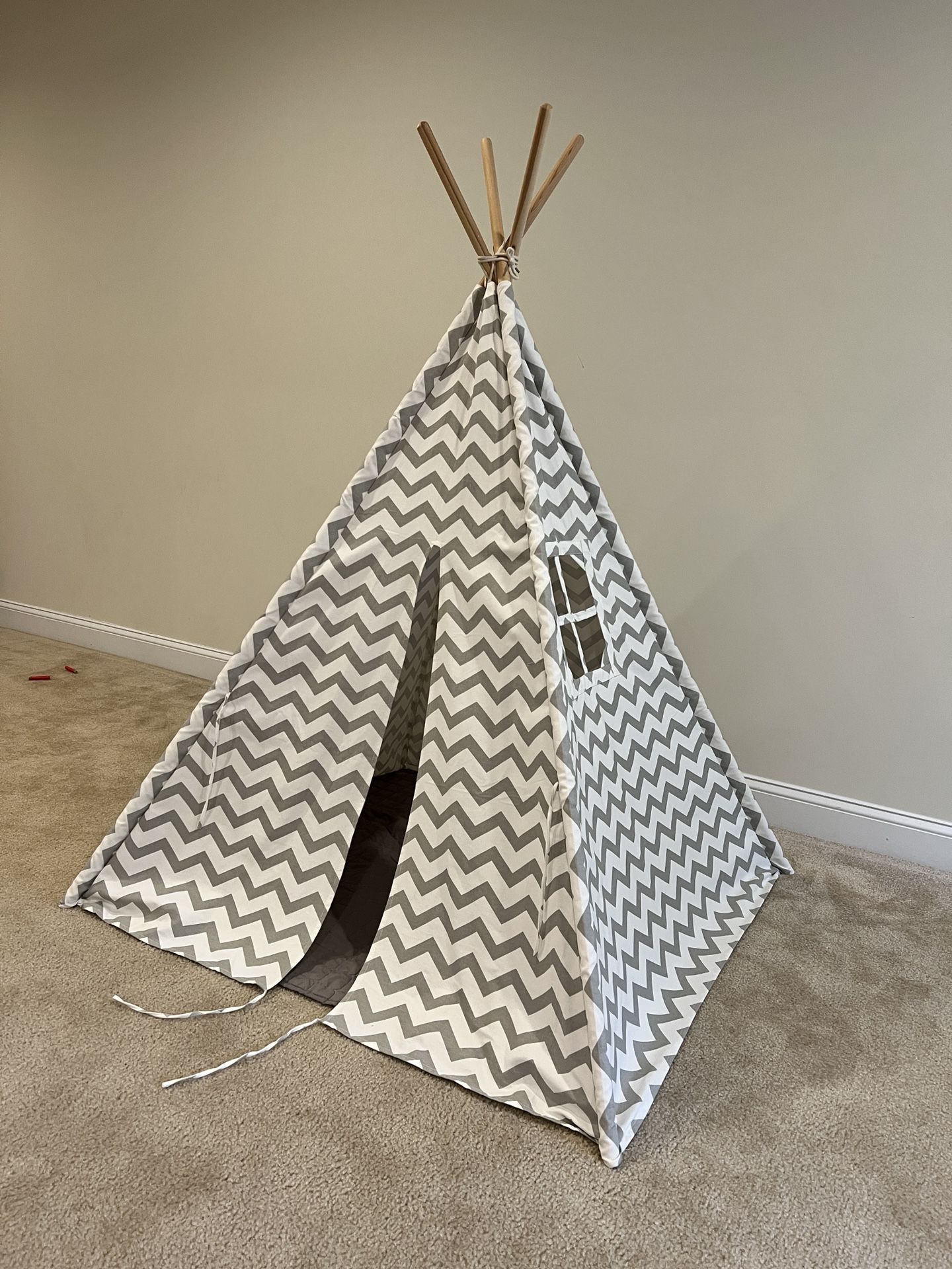 Kids’ Tee-Pee Play Tent