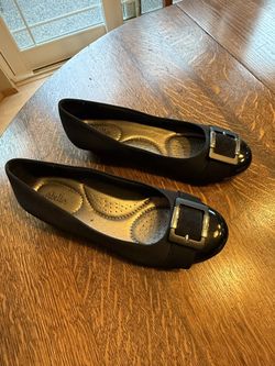 Abella Women’s Flats