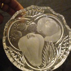 Vintage Crystal Candy Fruit Bowl Design Peach Apple And Strawberry On The Inside Of The Bowl 19 50 Been Packed Up In My Grandparents Basement New