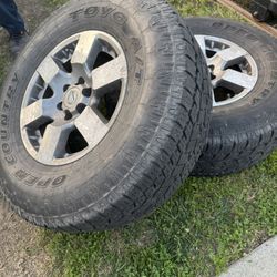 4- TOYO OPEN COUNTRY 265/75r16  $400 