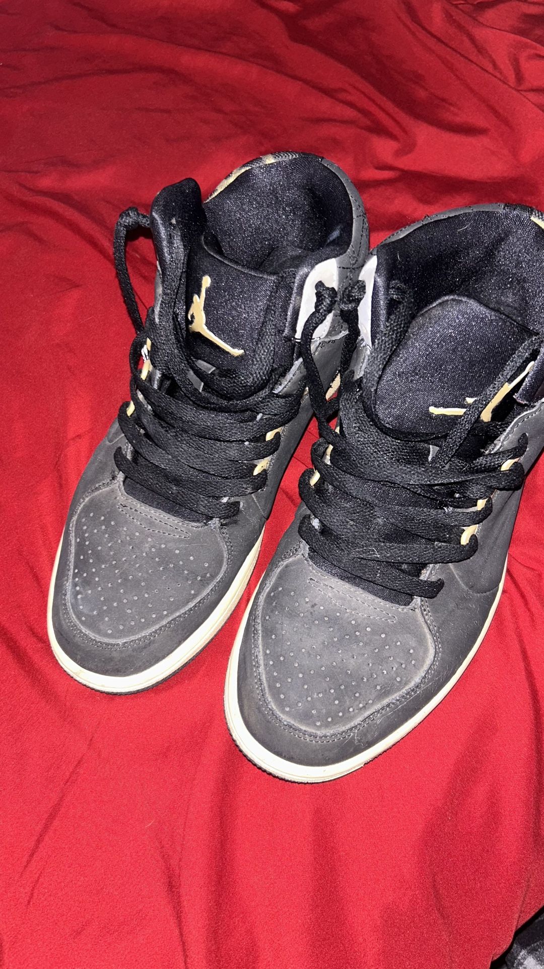 Jordan Flights Size 7.5