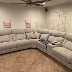 Brand New Couch With 3 Recliners 