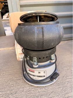 Vibratory tumbler 5lb.